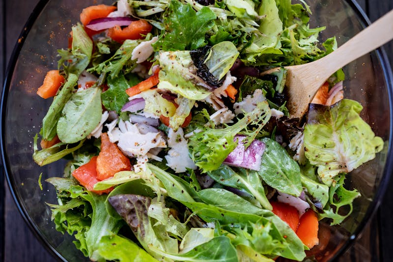 Mod salad with mixed greens and fresh vegetables